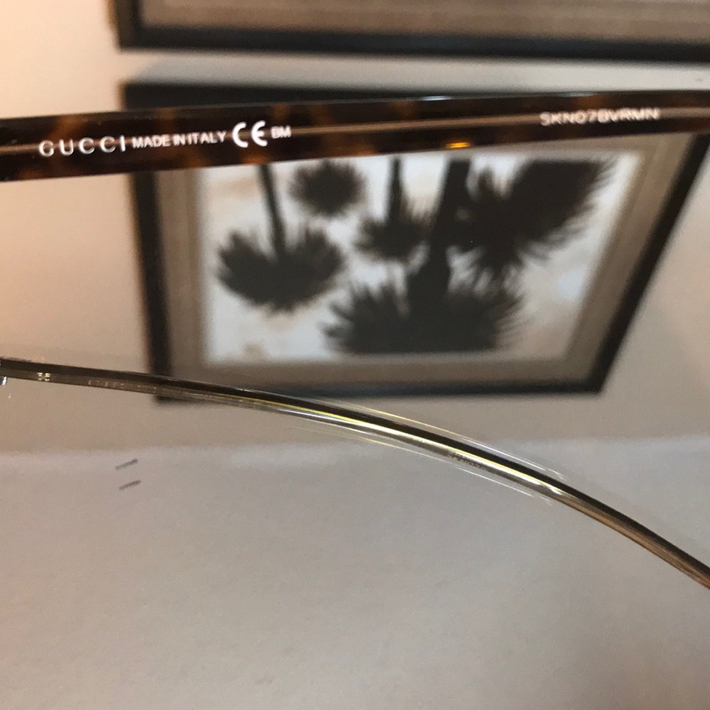 *SOLD* NEW 100% AUTH Gucci Sunglasses - Picture 6 of 8